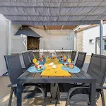 Holiday home Stunning In Pula