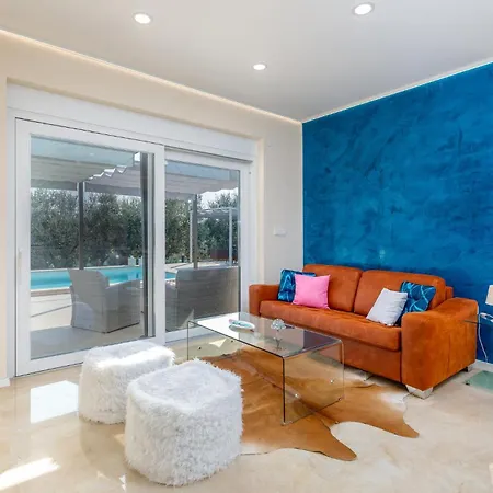 펜션 Beautiful Home In Pula *
